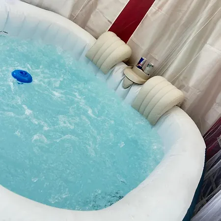 Jacuzzi Clim Table De Massage Jardin Et Barbecue Au Coeur De Appartamento