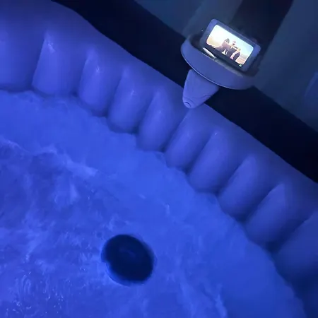Jacuzzi Clim Table De Massage Jardin Et Barbecue Au Coeur De Perpignan Apartment *